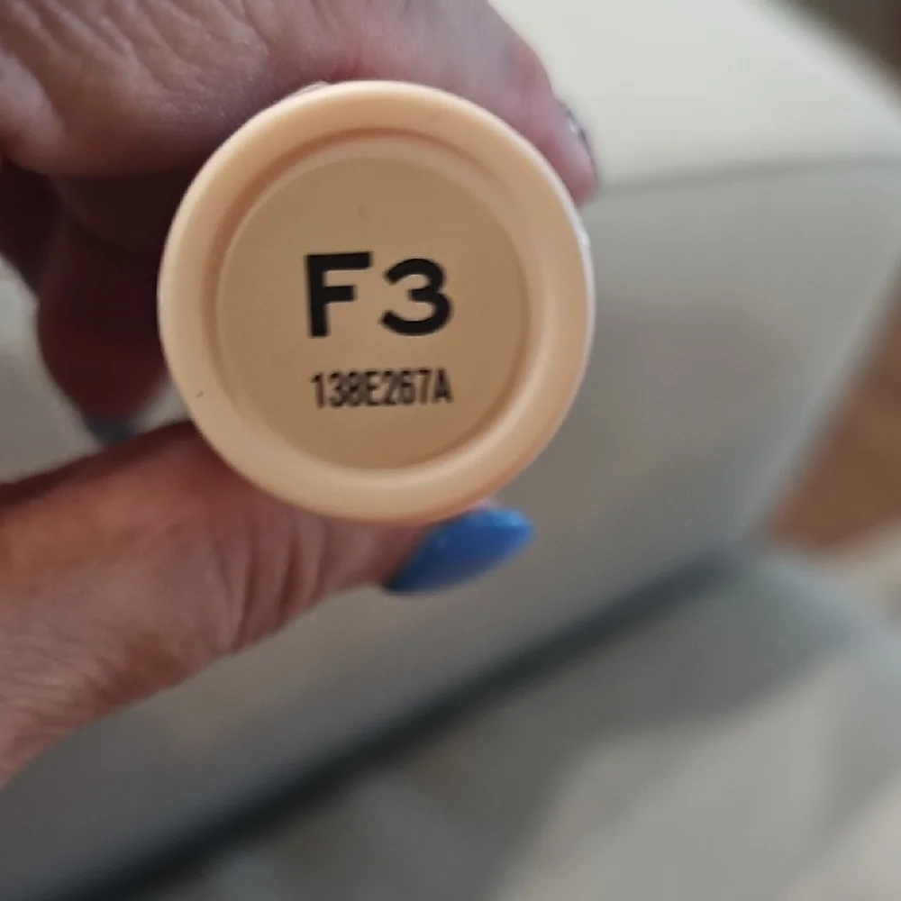 Revolution Tan Makeup Concealer Stick F3